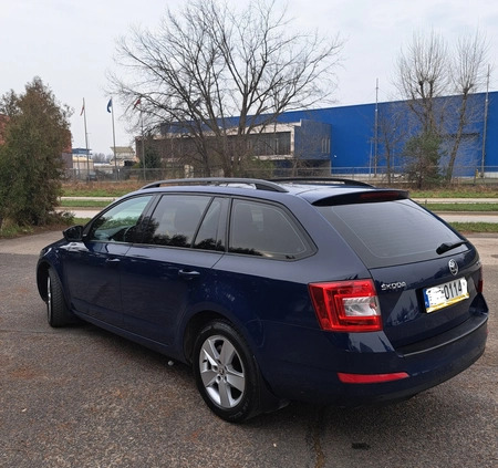 Skoda Octavia cena 42900 przebieg: 111111, rok produkcji 2015 z Warszawa małe 154